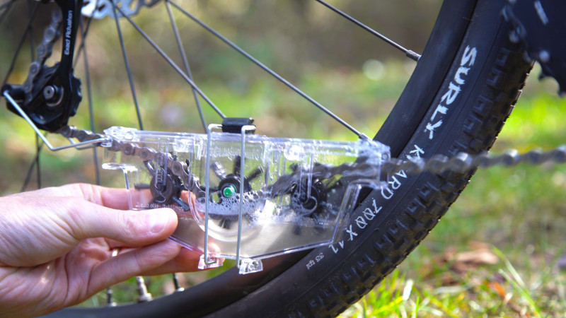 Best bike chain cleaner: The right tool for cleaning your chain
